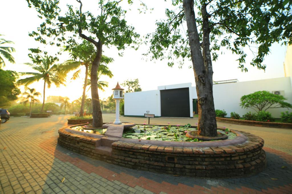 Ruins Chaaya Hotel Polonnaruwa Zewnętrze zdjęcie
